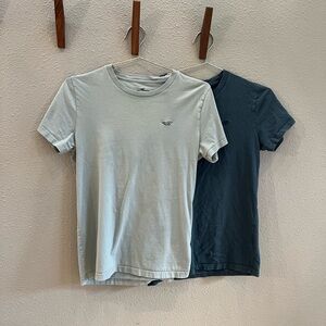 Hollister Men's Short Sleeve Tees - Light Gray and Dark Gray